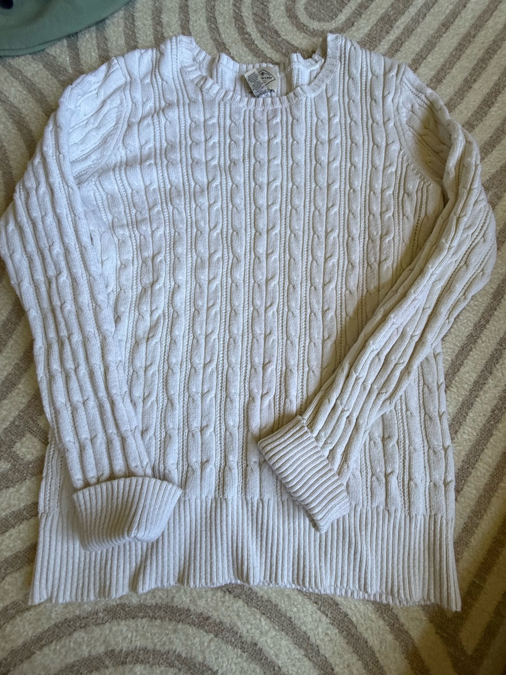 Classic Cable Knit Women’s Sweater - White